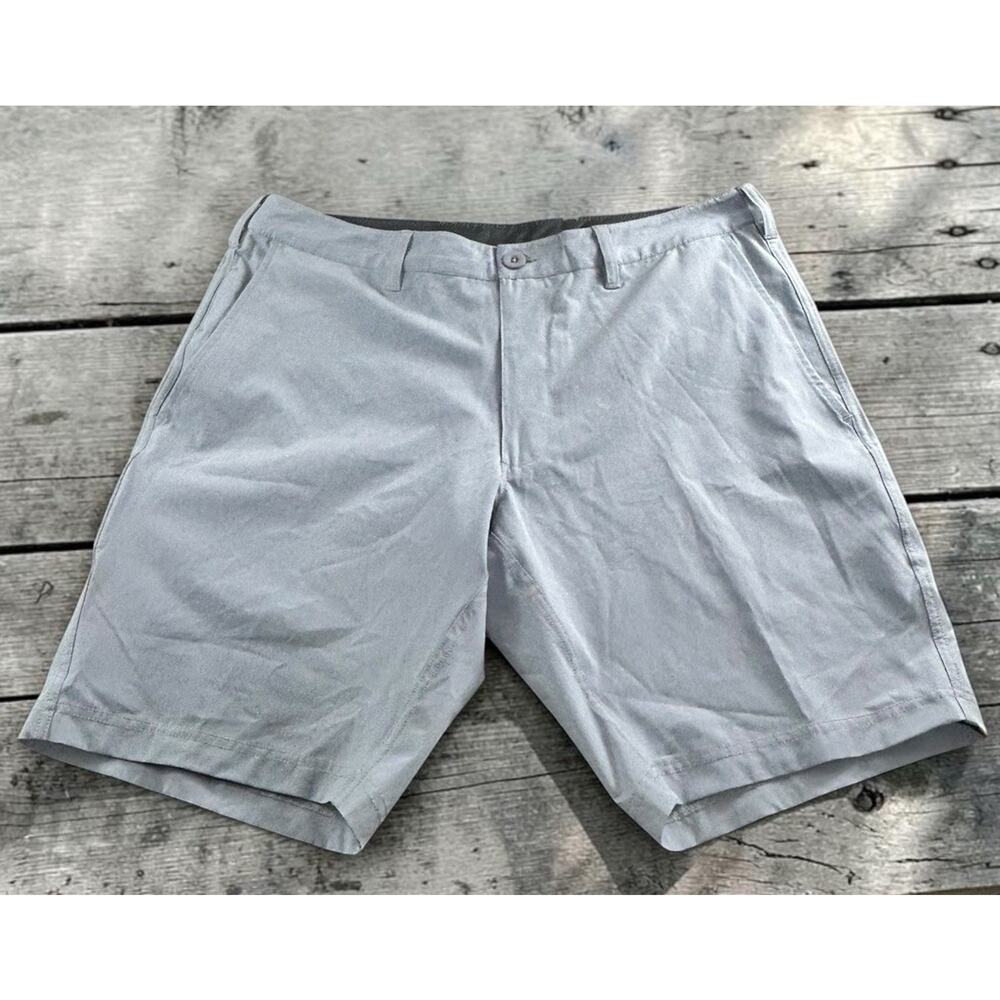 Men's Mountain and Isles Gray Quick Dry Shorts Sz 34 Pockets 9" Inseam